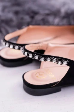 Lu Boo Czarne Zamszowe Balerinki w Szpic Cyrkonie Macron