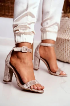 Lu Boo Sandałki Welurowe Beżowe Na Słupku Catherine