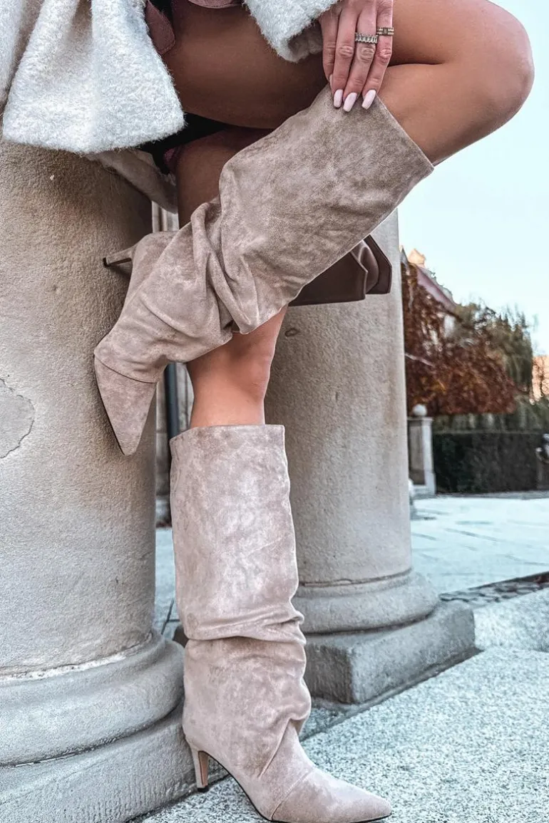 Marszczone Kozaki Na Szpilce Z Eko Zamszu Ocieplane Beżowe Mavella