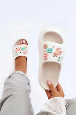 Miękkie Damskie Piankowe Klapki Z Ozdobami Białe Lorie