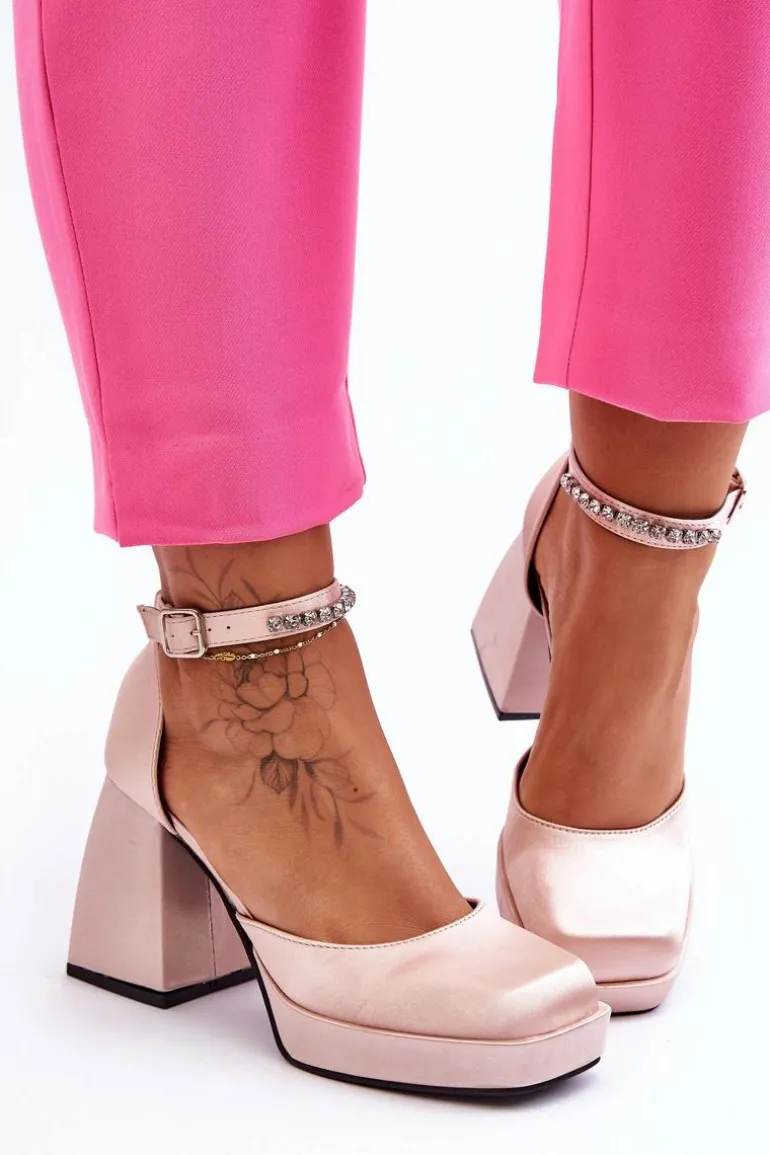 Modne Czółenka Na Masywnym Obcasie Z Cyrkoniami Beżowe Adel