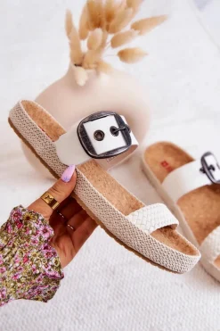 Modne Klapki Ze Sprzączką Big Star JJ274729 Białe