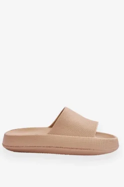 Modne Lekkie Klapki Na Masywnej Podeszwie Beżowe Rebel