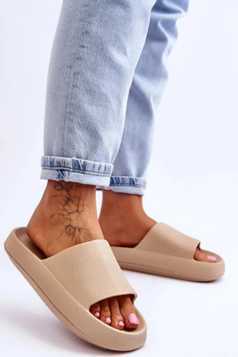 Modne Lekkie Klapki Na Masywnej Podeszwie Beżowe Rebel