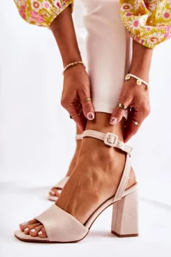 Modne Sandałki Na Słupku Beżowe Salis