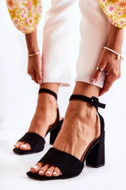 Modne Sandałki Na Słupku Czarne Salis