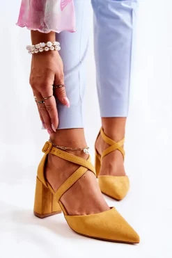 Modne Sandałki Na Słupku Żółte Sinari