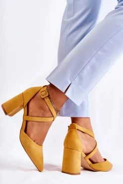 Modne Sandałki Na Słupku Żółte Sinari
