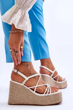 Modne Sandały Na Koturnie Z Plecionką Białe Nessia