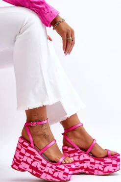 Modne Sandały Na Koturnie We Wzory Fuksja Claria