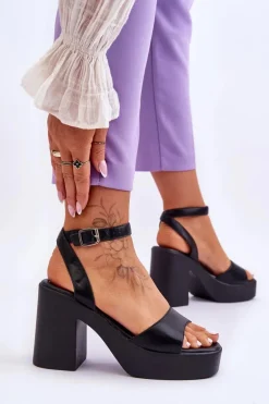 Modne Sandały Na Masywnym Obcasie Czarne Karmine