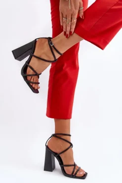 Modne Sandały Na Obcasie Czarne Josette
