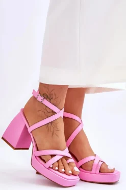 Modne Sandały Na Obcasie I Platformie Jasnoróżowe Secret Rose