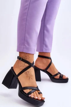 Modne Sandały Na Obcasie I Platformie Czarne Secret Rose