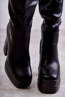 Modne Skórzane Kozaki Na Masywnym Obcasie Czarne Meggie