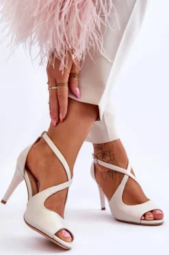 Modne Skórzane Sandałki Na Szpilce Sergio Leone SK429 Perłowe Jasnobeżowe