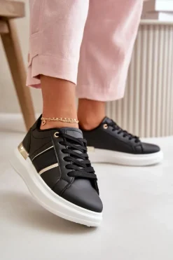 Modne Sneakersy Damskie Na Platformie Z Eko Skóry Czarne Nevisase