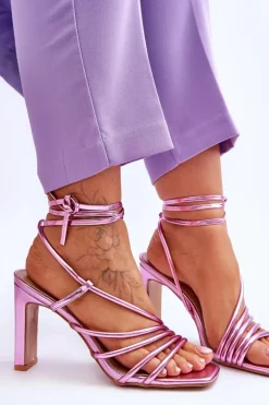 Modne Wiązane Sandały Na Obcasie Różowe Tessoro