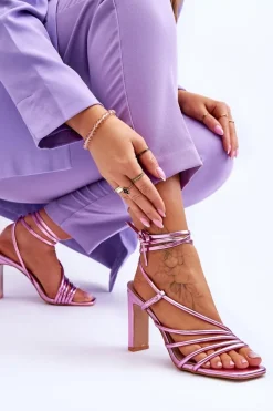 Modne Wiązane Sandały Na Obcasie Różowe Tessoro