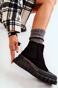 Modne Wsuwane Botki Na Platformie Czarne Jenna