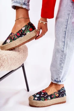 Modne Wsuwane Espadryle W Kwiaty Czarne Morice