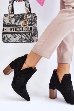 Modne Zamszowe Ażurowe Botki Na Obcasie Czarne Genevi