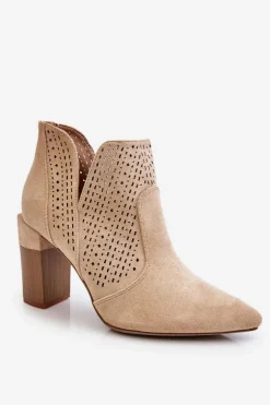 Modne Zamszowe Ażurowe Botki Na Obcasie Jasnobeżowe Genevi