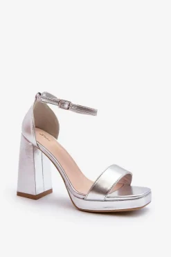 Modne Zamszowe Sandałki Na Kwadratowym Obcasie Srebrne Merila