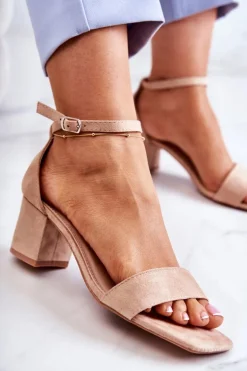 Modne Zamszowe Sandały Na Słupku Beżowe Rovena