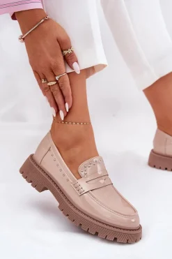 Mokasyny Damskie Lakierowane Ze Zdobieniem Beżowe Nallae