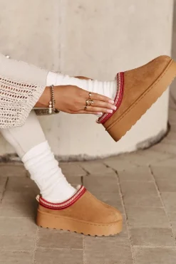 Śniegowce Damskie Na Platformie Ocieplane Futerkiem Camel Remenia