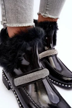 Niskie Botki Lakierowane Z Futerkiem I Ozdobą S.Barski MR870-74 Czarne