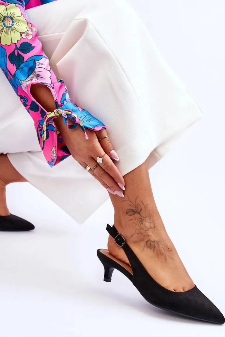 Niskie Czółenka W Szpic Czarne Lia