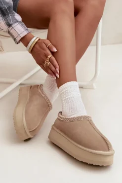 Niskie Zamszowe Śniegowce Damskie Z Haftem Na Platformie Vinceza 97960 Beżowe