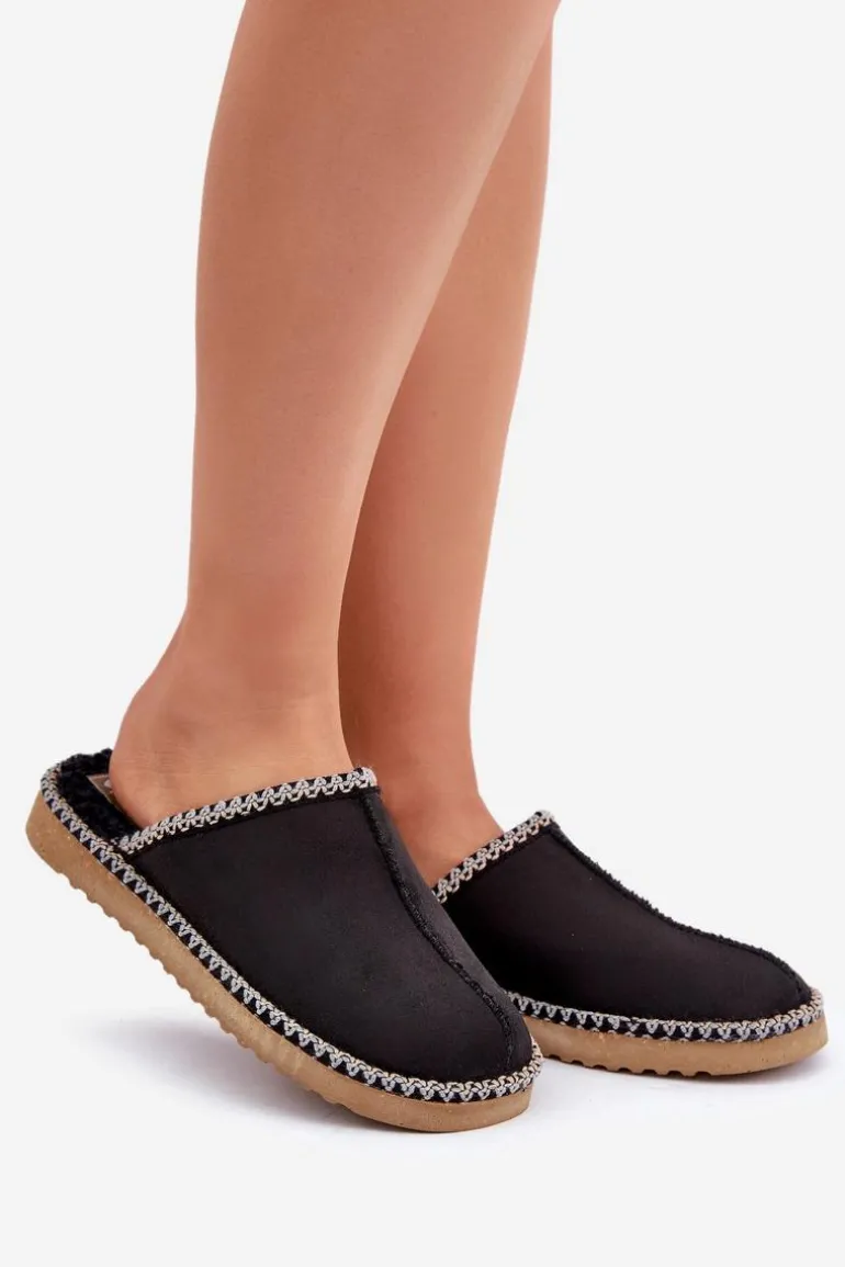 Obuwie Domowe Kapcie Z Haftem Damskie Inblu EY000028 Czarne