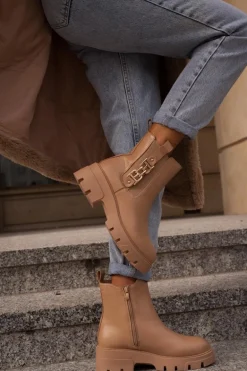 Ocieplane Botki Damskie Eko Skórzane Ze Złotą Ozdobą Beżowe Erivianes