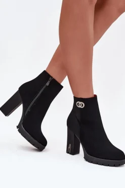 Ocieplane Botki Damskie Na Słupku Z Ozdobnym Detalem Czarne Vessara