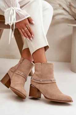 Ocieplane Botki Damskie Na Słupku Z Łańcuszkiem Eko Zamszowe Beżowe Hanalen