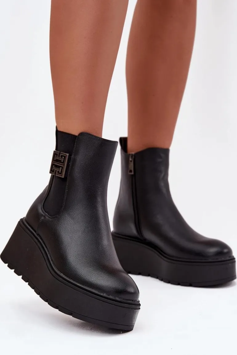 Ocieplane Botki Damskie Na Koturnie Z Ozdobnym Detalem Vinceza 58551 Czarne