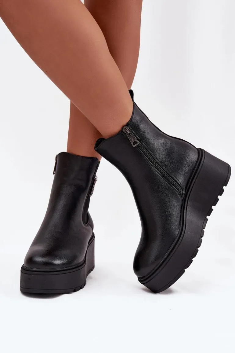 Ocieplane Botki Damskie Na Koturnie Z Ozdobnym Detalem Vinceza 58551 Czarne