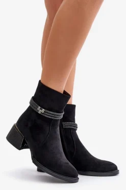 Ocieplane Botki Damskie Na Niskim Obcasie Z Ozdobnymi Paskami D&A MR880-027 Czarne