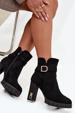 Ocieplane Botki Damskie Na Słupku Z Klamrą Czarne Nolivira