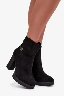 Ocieplane Botki Damskie Na Słupku Z Ozdobnym Paskiem Czarne Zayna