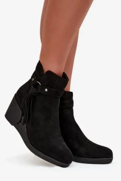 Ocieplane Botki Damskie Na Koturnie Z Frędzlami Czarne Olivarae