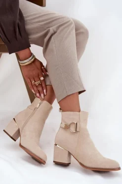 Ocieplane Botki Damskie Na Słupku Ze Złotymi Elementami Jasnobeżowe Ambrine