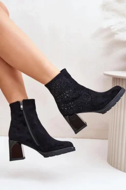 Ocieplane Botki Damskie Na Słupku Ze Zdobieniem D&A MR880-130 Czarne
