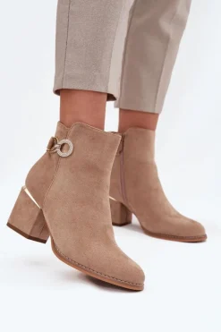 Ocieplane Botki Damskie Ze Złotymi Detalami Na Słupku Beżowe Dorisse