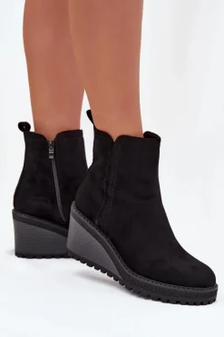 Ocieplane Botki Na Koturnie Z Eko Zamszu Czarne Mavona