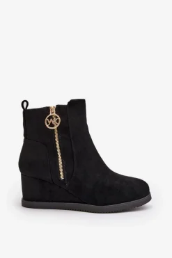 Ocieplane Botki Na Koturnie Z Ozdobnym Zamkiem Eko Zamszowe Czarne Leretha