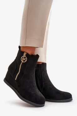 Ocieplane Botki Na Koturnie Z Ozdobnym Zamkiem Eko Zamszowe Czarne Leretha